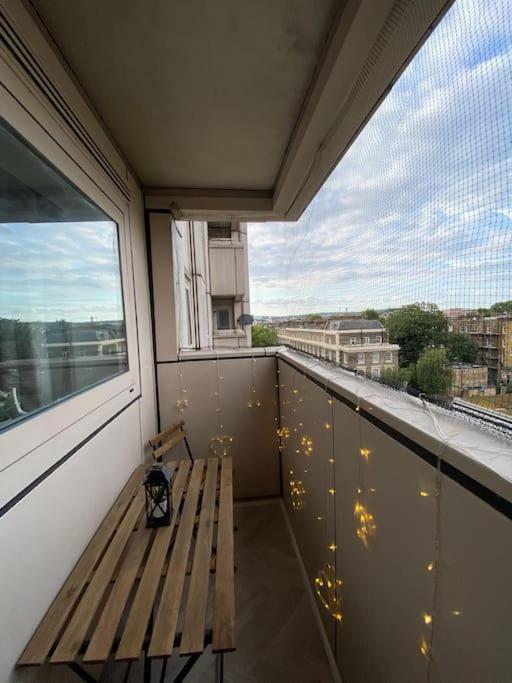 Comfy Entire Flat With City View Balcony In Regents Park, Camden, Central لندن المظهر الخارجي الصورة